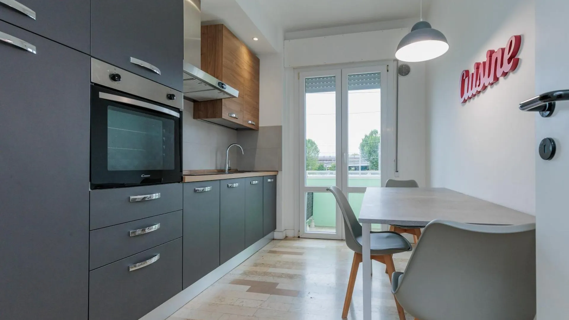 아파트 Free Park Hapton House Trento 19 1 Mestre Easy To Venice